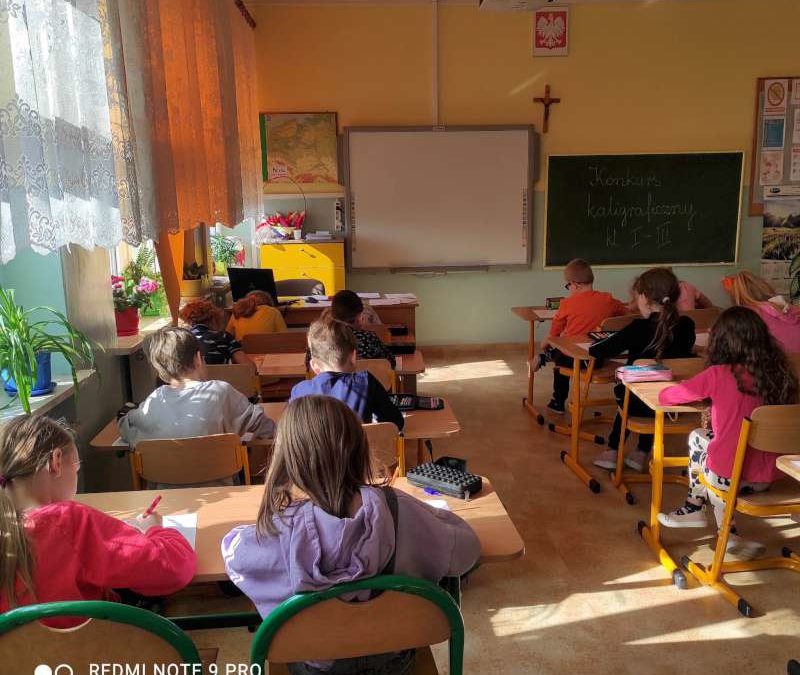 SZKOLNY KONKURS KALIGRAFICZNY „O DYREKTORSKIE PIÓRO” – ROZSTRZYGNIĘTY !