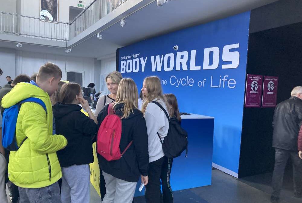 WYJAZD EDUKACYJN NA WYSTAWĘ BODY WORLD