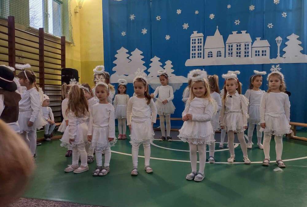 KONCERT ŚWIĄTECZNY
