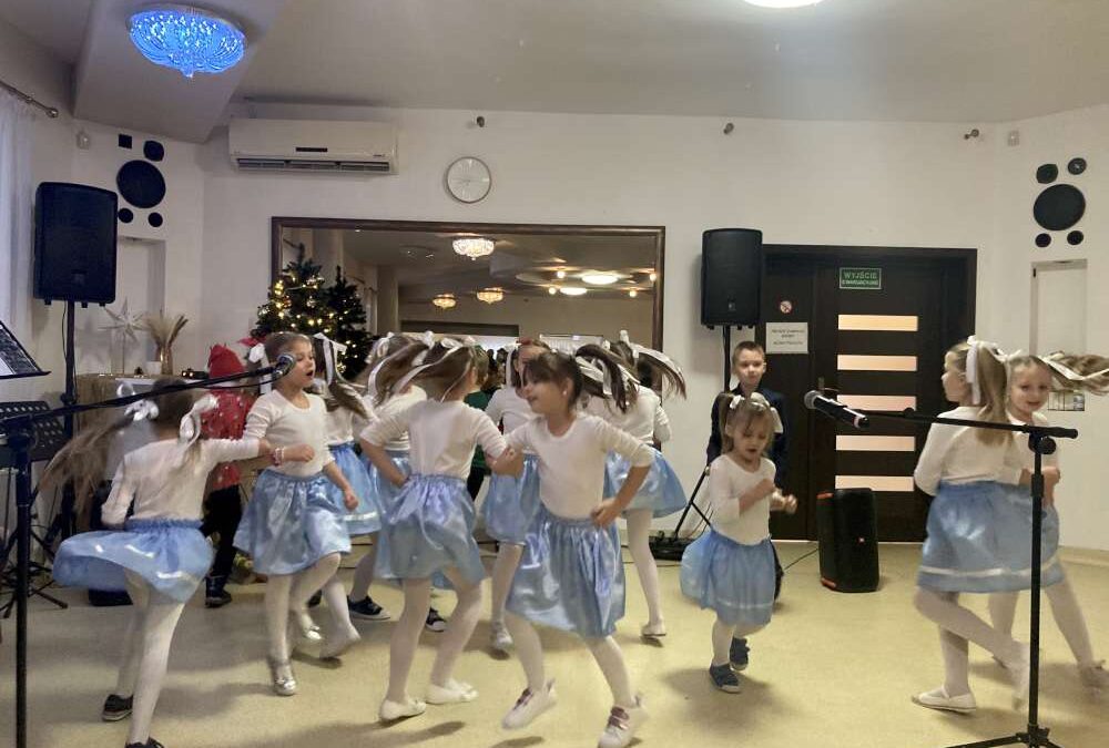 ŚWIĘTO TRZECH KRÓLI  – RADOSNY I RODZINNY ORSZAK  PRZESZEDŁ ULICAMI WYSOKI