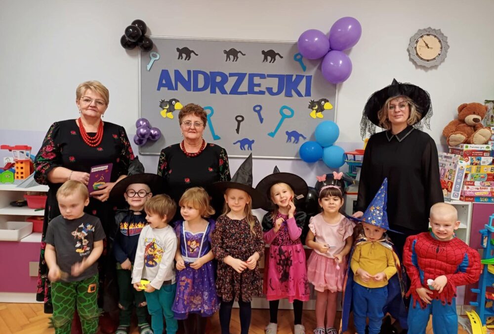 ,, ŚWIĘTY ANDRZEJU DAJ NAM ZNAĆ, CO SIĘ BĘDZIE Z NAMI DZIAĆ”