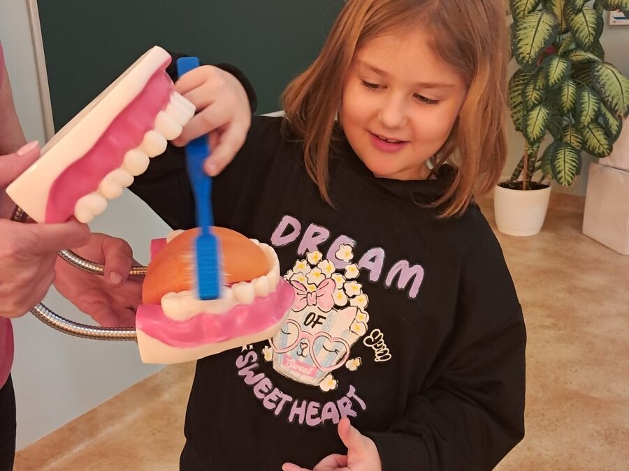 EDUKACJA ZDROWOTNA – HIGIENA JAMY USTNEJ