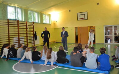 SPOTKANIE Z PRZEDSTAWICIELAMI POLICJI I PROGRAMU PAT „PROFILAKTYKA A TY”