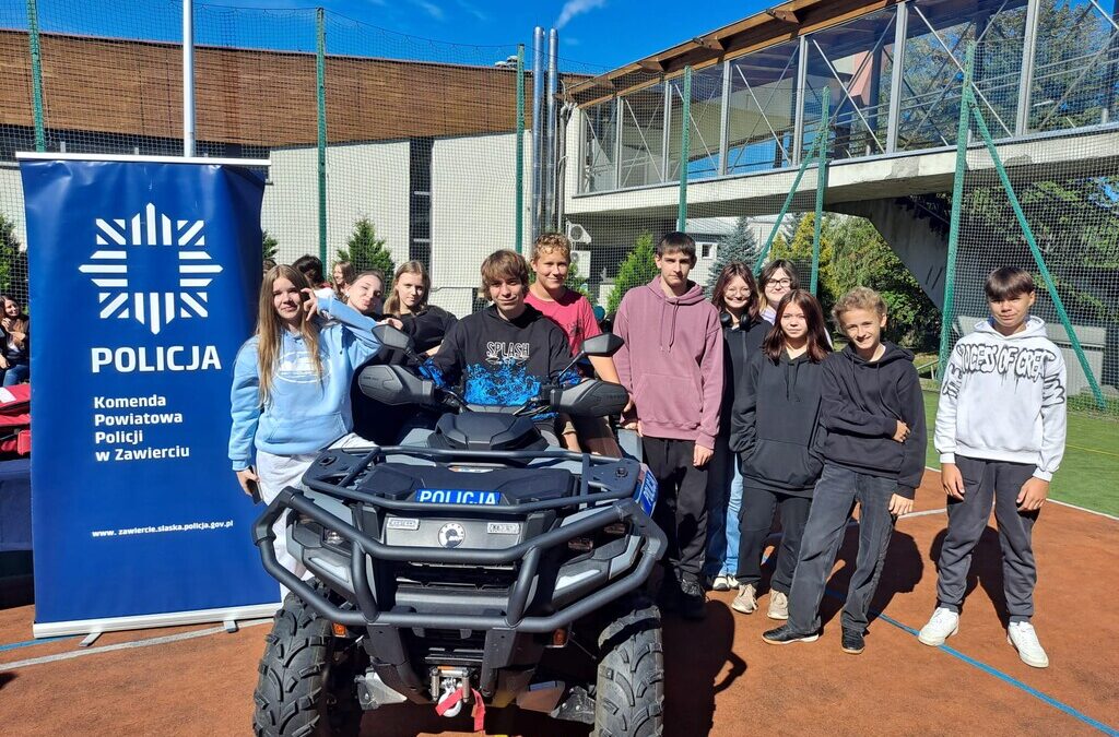 SPOTKANIE UCZNIÓW KLASY VIII W RAMACH KAMPANII PROFILAKTYCZNO-SPOŁECZNEJ  „W DZIEŃ I W NOCY BEZ PRZEMOCY”